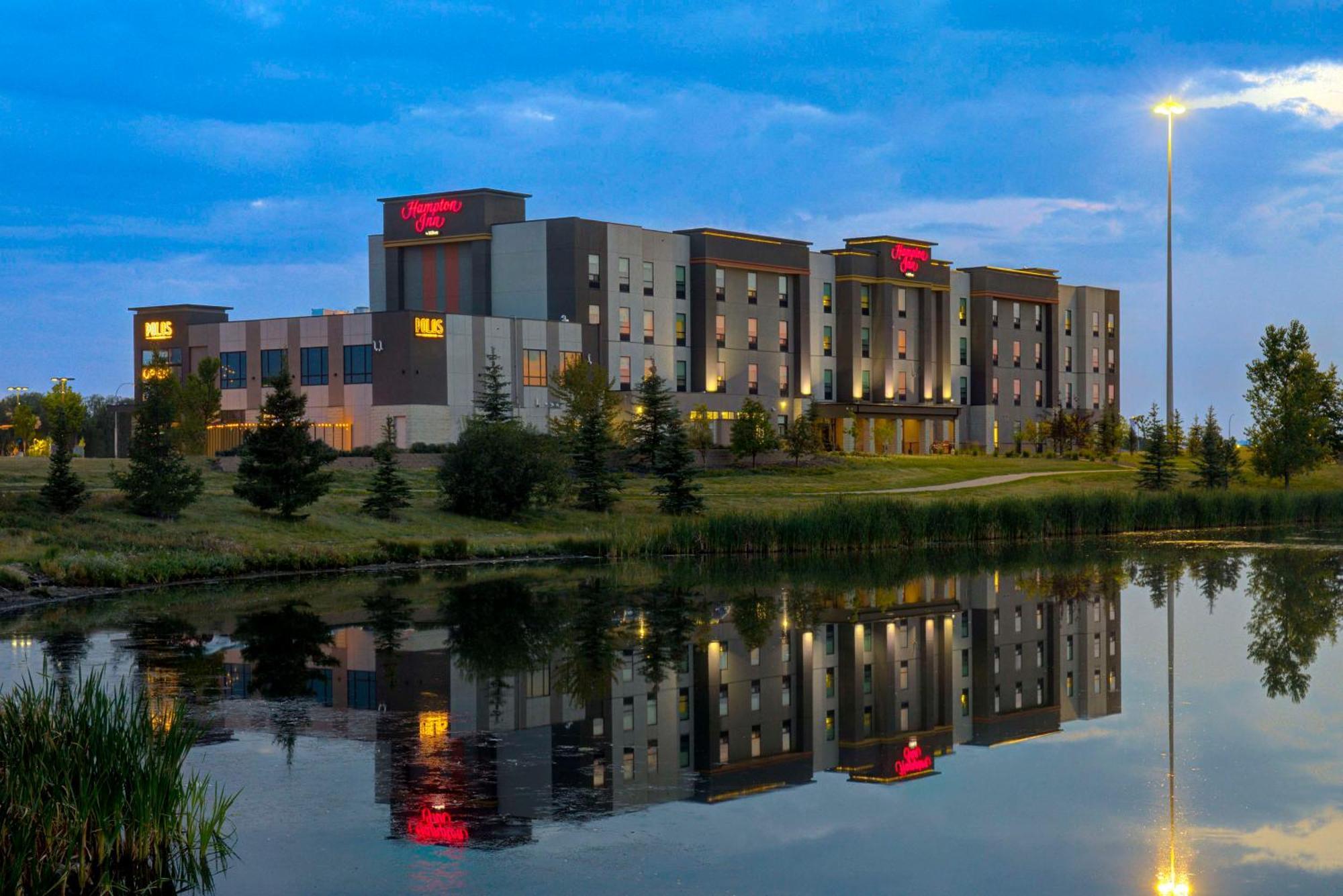 Hampton Inn By Hilton Edmonton/Шърууд парк Екстериор снимка