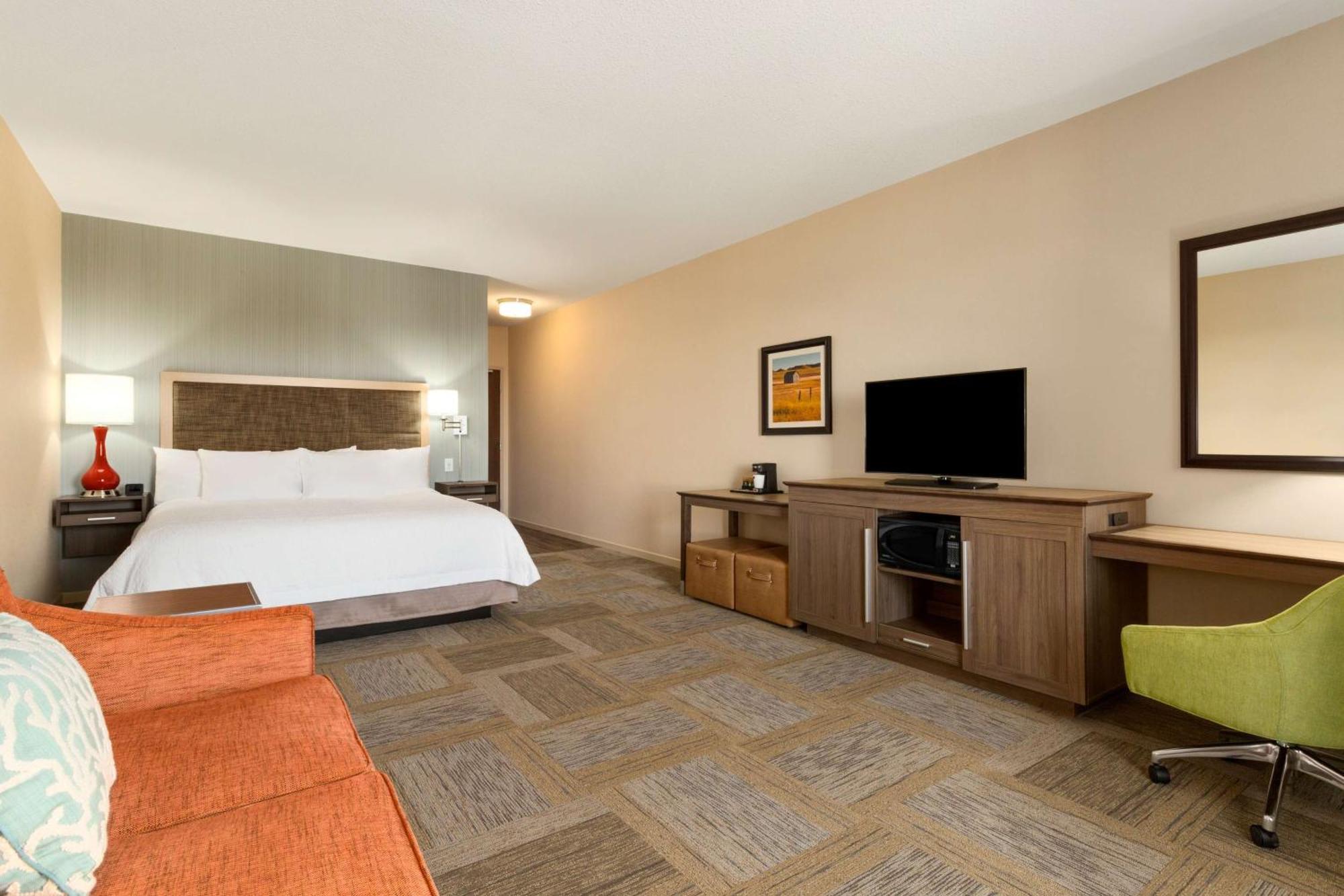 Hampton Inn By Hilton Edmonton/Шърууд парк Екстериор снимка